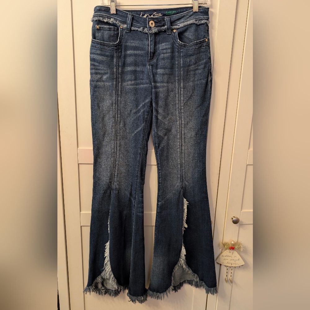 Chic Indigo Flare Jeans